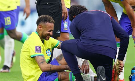 Copa do Mundo Neymar e Danilo estão fora da fase de grupos mas podem