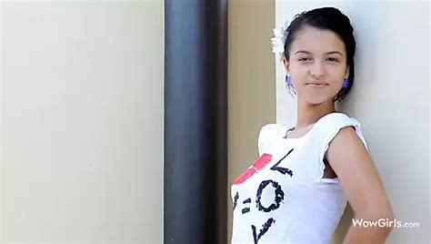 Giant Gingerbread Dildo Free High Heels And Stockings Hd Porn Xhamster