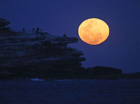 Everything You Need To Know About Tonights Harvest Moon Abc News