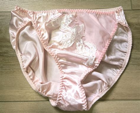 Vintage Victoria S Secret Gold Label Pink Satin High Leg Bikini Panties M Ebay