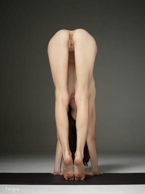 Amateur Girl Rylan Nude Hot Yoga 30 14000px Porn Pic