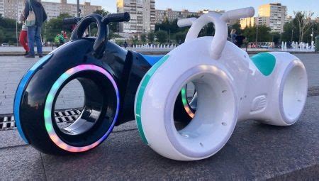 Беговел Star One Scooter: описание детских беговелов Tron Bike с LED ...