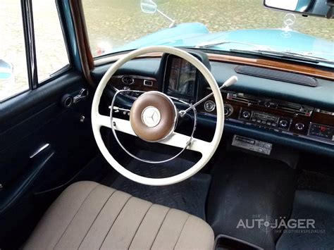 Fahrzeug / Der Autojäger