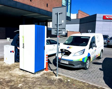 Electric Vehicle Charging Evolution In Poland - CleanTechnica
