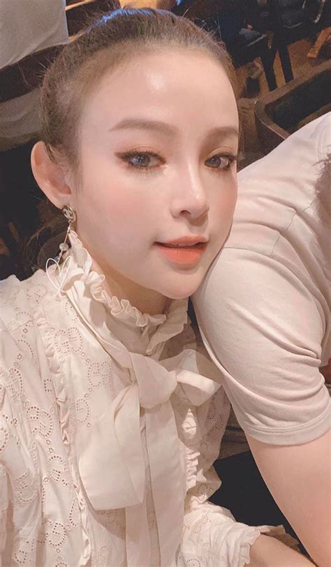 Cu I Tu N C A C C Hot Mom L M Tim V I B Sam Nh H Ng T I Qu C