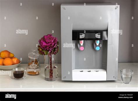 Kitchen Hot Water Dispenser Hi Res Stock Photography And Images Alamy