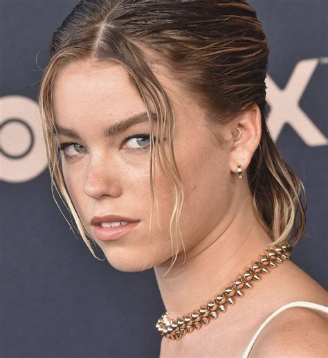 One Look And You Know She Owns You Horny Boy Hornyboy