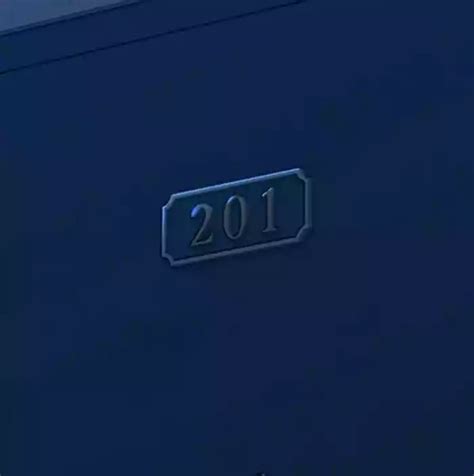 Queen BeeDallee Sucks Balls Nhentai Hentai Doujinshi And Manga