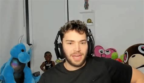 Adin Ross Denies Featuring In Leaked Sex Tape Says That Wasn T Me During Livestream