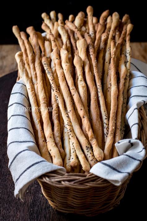 Grissini {Italian Breadsticks} - Italian Recipe Book
