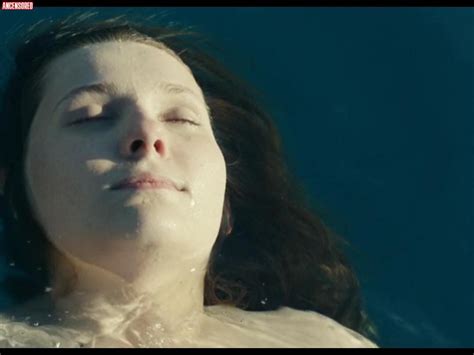 Naked Abigail Breslin In Stillwater