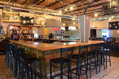 SHORES LIQUOR & BAR - Updated July 2025 - 46 Photos & 34 Reviews - 3644 ...