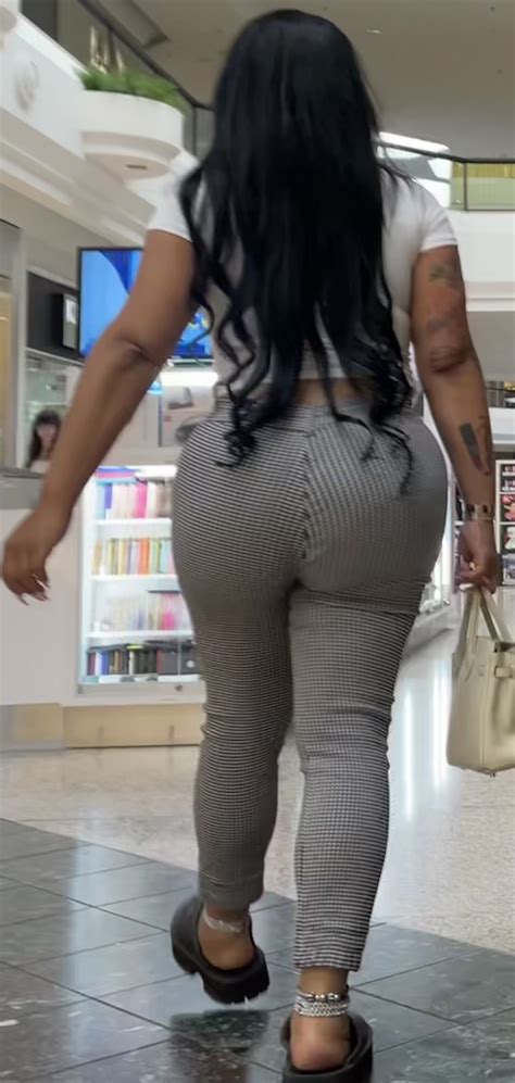 Ebony Milf Ghetto Donk BBL Tight Jeans Forum