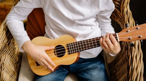 Easy Ukulele Beginner Guide Discover The Ukulele Universe At