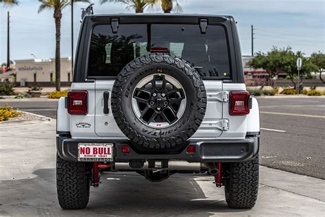 Hd Wallpaper Back View Photo Of A Parked White Jeep Wrangler Rubicon