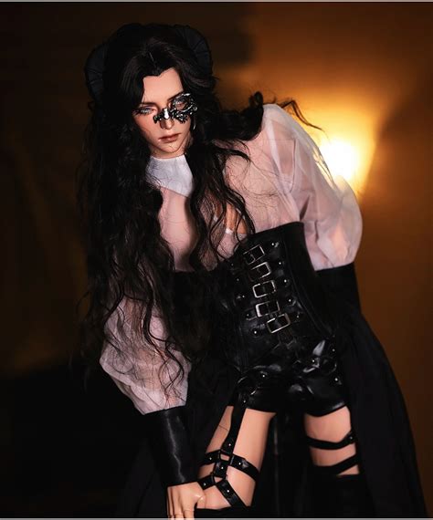 Bjd Doll Xuan Strong Muscular Man Resin Doll Movable Joint Pure Handicraft Nude Doll