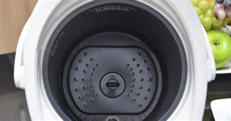 Bình thủy điện Panasonic NC-HU301P Điện gia dụng Tuấn Hương