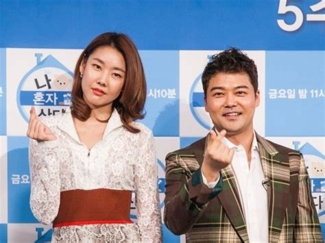 Putus Jun Hyun Moo Dan Han Hye Jin Kompak Hiatus Dari Variety I Live