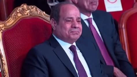 السيسي يبكي على الهواء في مشهد مؤثر والسبب؟ جريدة نورت