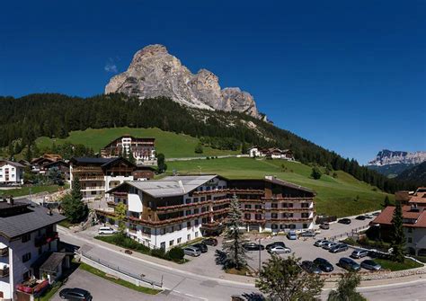 hotel miramonti corvara hotel  corvara  badia italy  vendry
