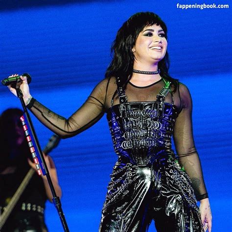 Demi Lovato Nude The Fappening Photo 2723491 FappeningBook