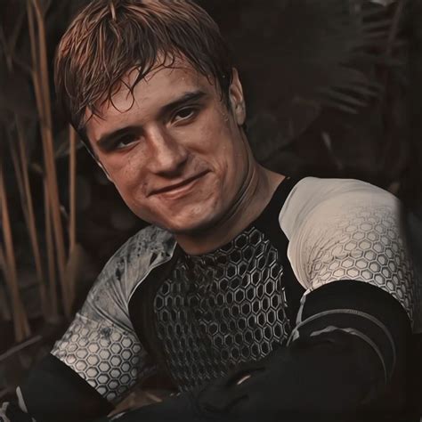 ︎𝐏𝐞𝐞𝐭𝐚 𝐌𝐞𝐥𝐥𝐚𝐫𝐤 In 2024 Hunger Games Peeta Peeta Mellark Peeta