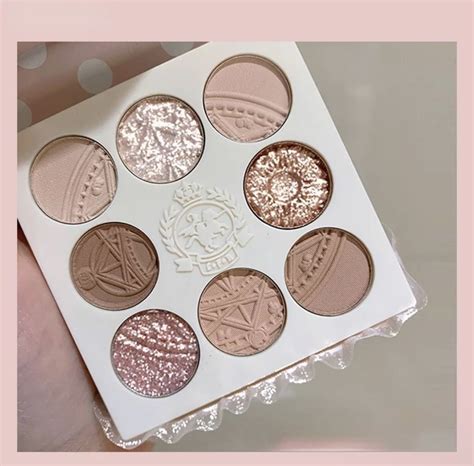 Cute Nude And Glittery Eyeshadow Palette Fancy Makeup Unique Makeup Asian Makeup