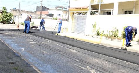 G1 Prefeitura de Guarujá revitaliza 89 ruas em Vicente de Carvalho