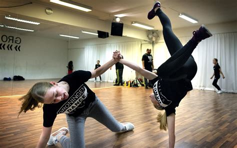 Gronings Streetdance Duo Jaagt Op Wereldtitel Dagblad Van Het Noorden