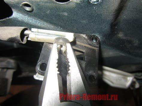 Замена внутренней ручки двери