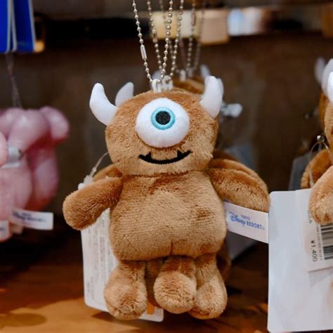 リトルマイキー登場！東京ディズニーランド『モンスターズ・インク』ぬいぐるみバッジ