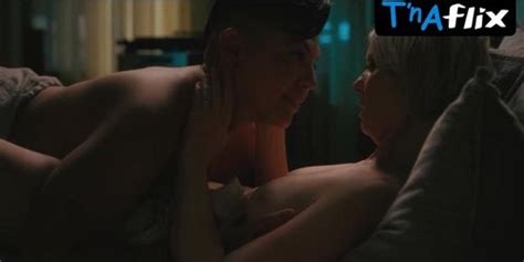 Cynthia Nixon Lesbian Scene In Ratched Tnaflix