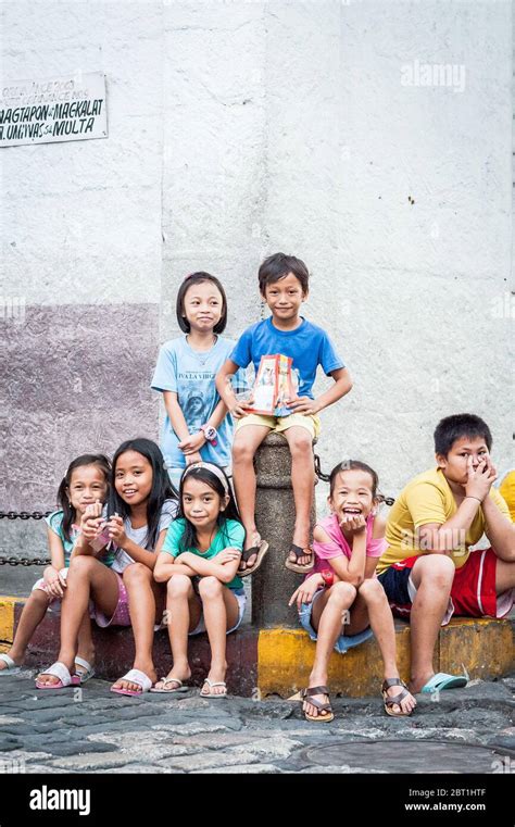 cute filipino children