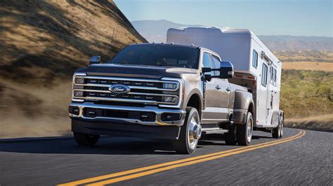 New truck king crowned: 2023 Ford F-Series Super Duty can tow a record ...