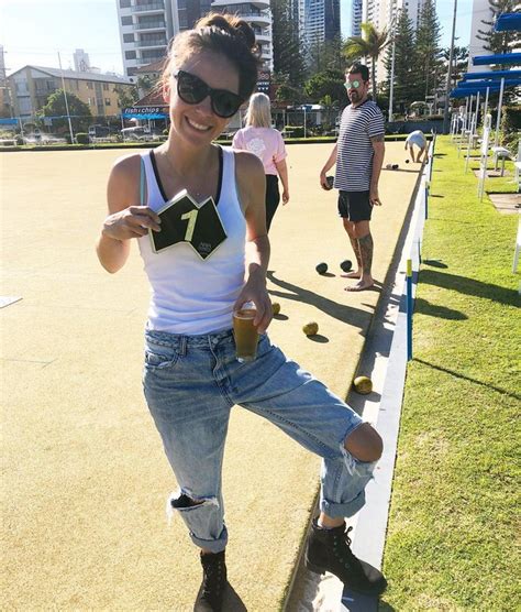 Hot And Sexy Amy Shark Photos ThBLOG