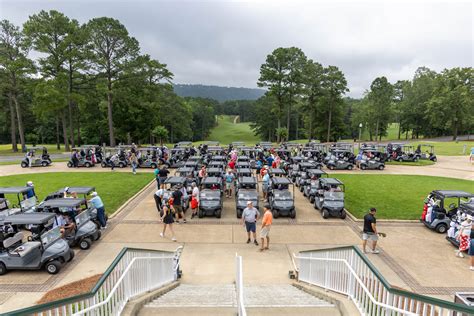 Visitors are marveling at the Alabama Theater Birmingham decor 18