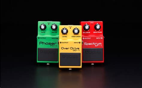 BOSS - BOX-40 | Kompakt Pedalda 40. Yıldönümü Kutusu Seti