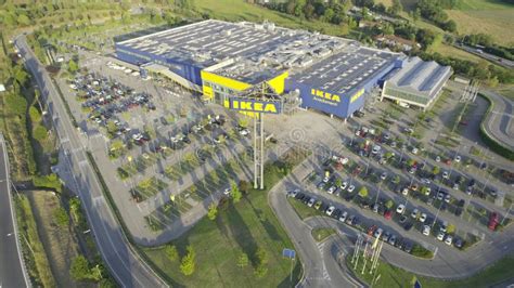 Itália Setembro De 2021 Antena De Uma Loja Ikea Na Economia Da área