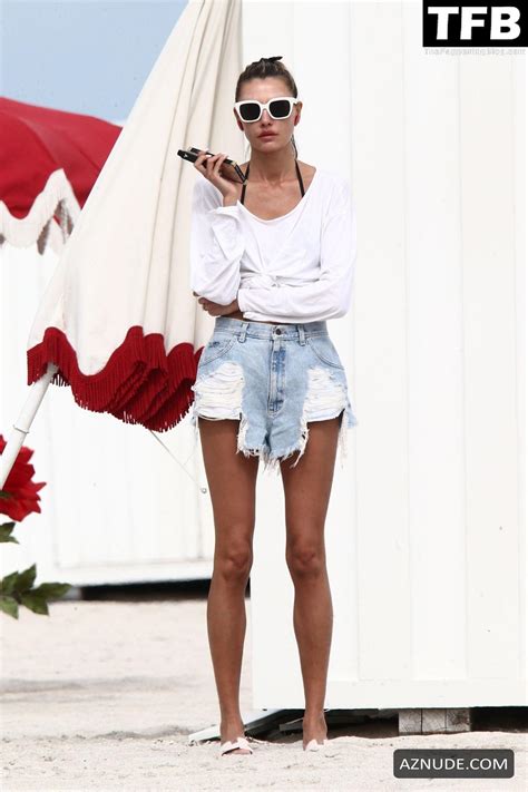 Alina Baikova Sexy Seen Flaunting Her Hot Figure In A Bikini At The Beach In Miami AZNude