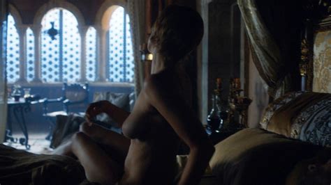 Naked Lena Headey In Game Of Thrones
