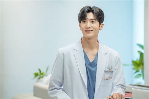 Park Hyungsik Prepares To Shine Anew In New Stills From Doctor Slump