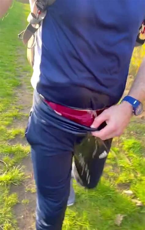 So Hot Pissing ThisVid