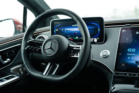 O 2023 Mercedes Benz EQE é a perfeição EV em uma concha monótona 3