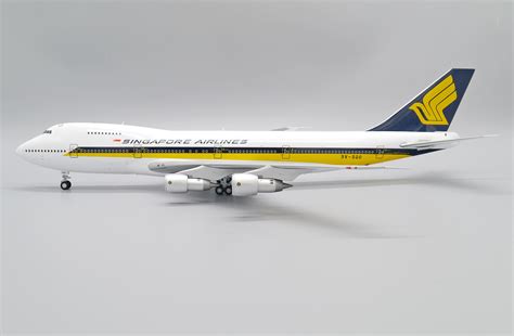 ScaleModelStore.com :: JC Wings 1:200 - EW2742002 - Singapore Airlines ...