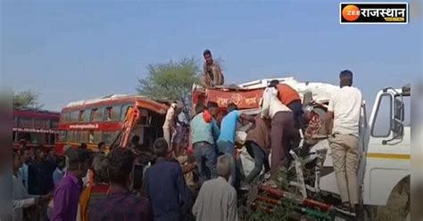 Gudamalani News Horrific Collision Of Bus And Trailer On Mega Highway 2