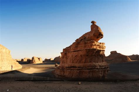 photo image picture  yardang geological china