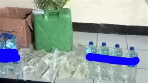 Puluhan Liter Miras Cap Tikus Ditemukan Di Atas Kapal Tujuan Ternate