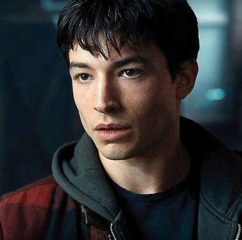 Эзра Миллер