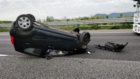 incidenti tangenziale torino tre feriti notizie torino cronaca torino