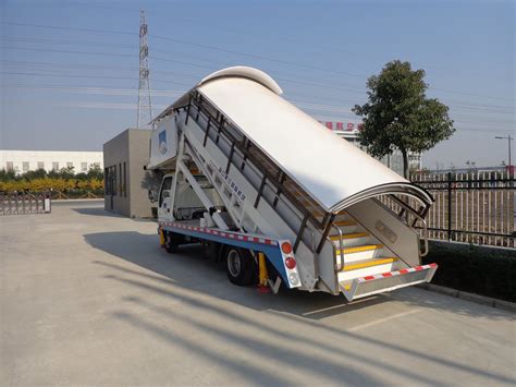 Airport Mobile Stairs Passenger Boarding Equipment Aircraft Passenger